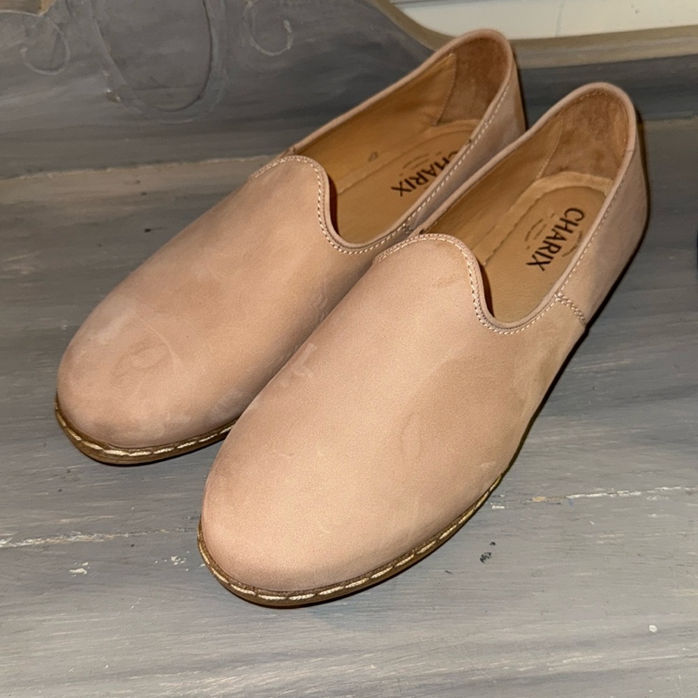CHARIX Safari Suede Slip On Loafer Nude Tan size 42